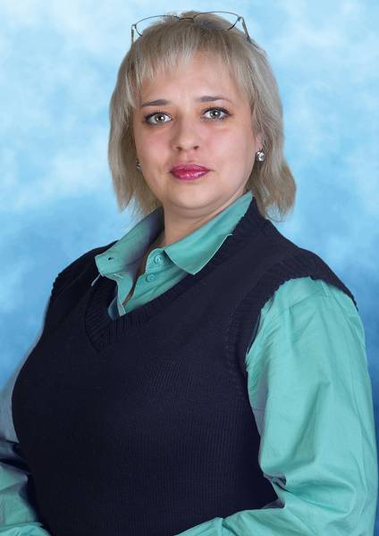 Провоторова Лариса Дмитриевна.